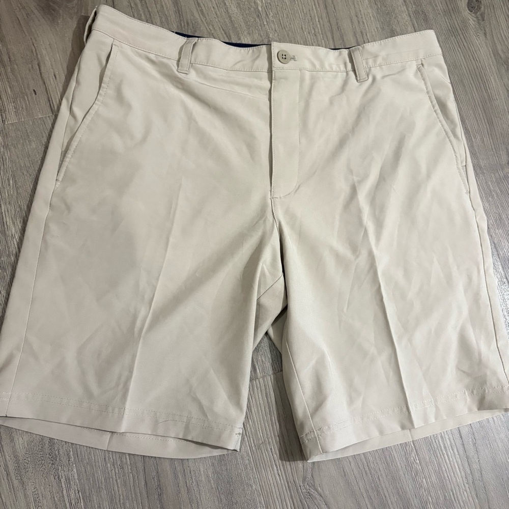 Izod Golf Shorts Beige Khaki Mens Sz 36 Preppy Outdoor